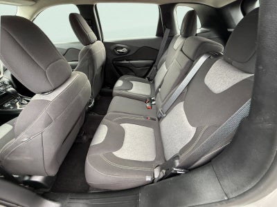 2017 Jeep Cherokee Sport