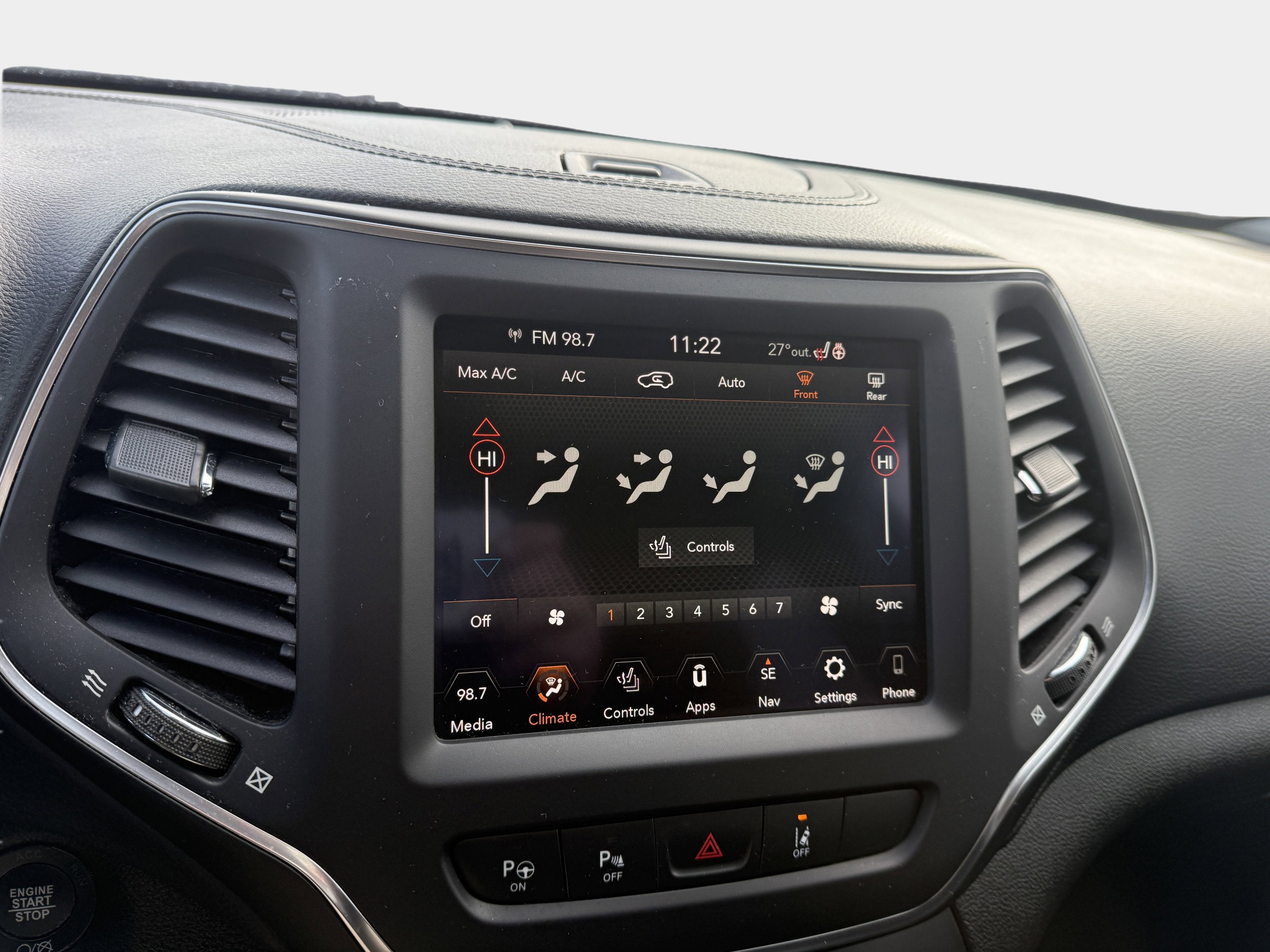 2023 Jeep Cherokee Altitude Lux