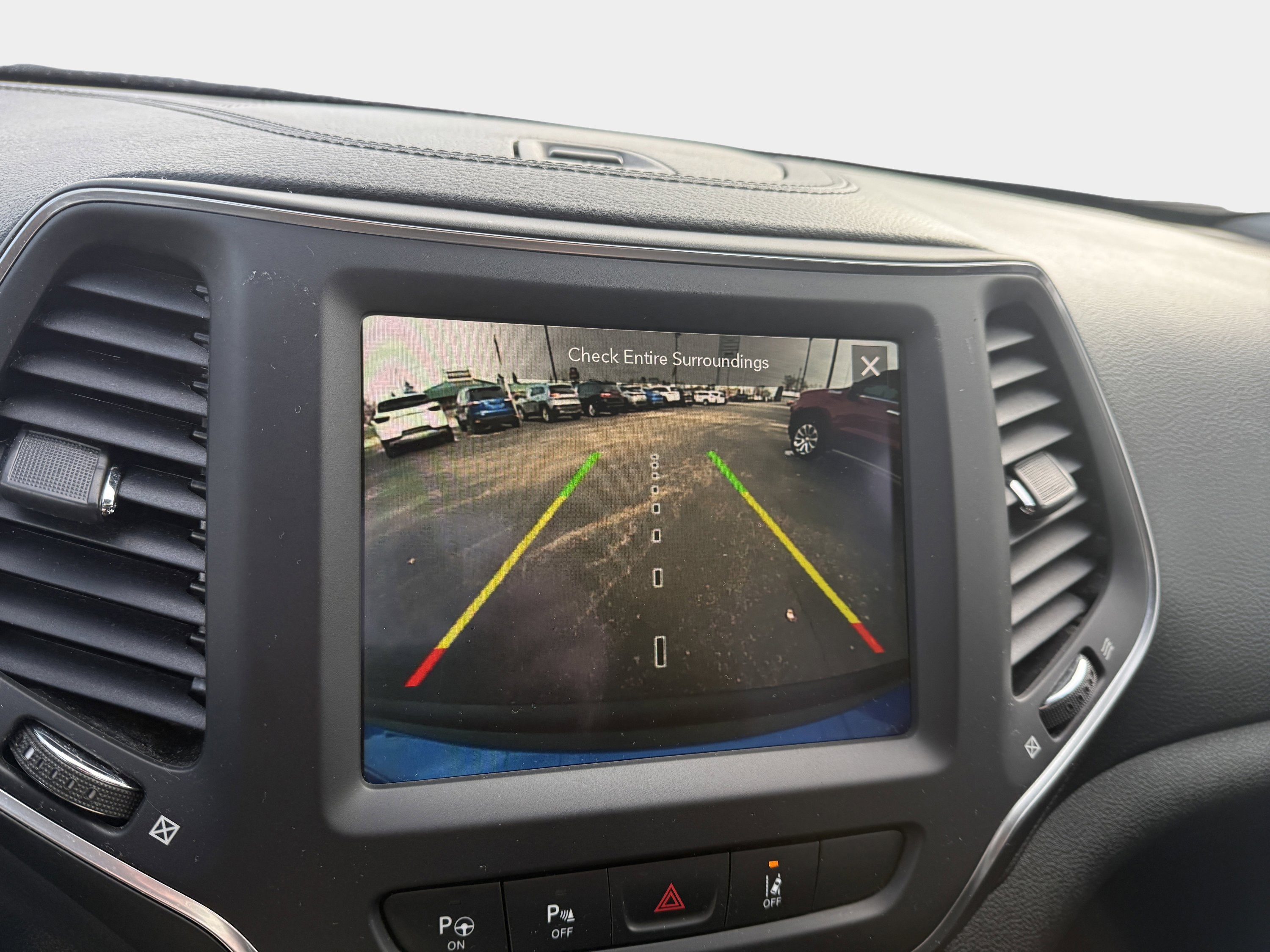 2023 Jeep Cherokee Altitude Lux