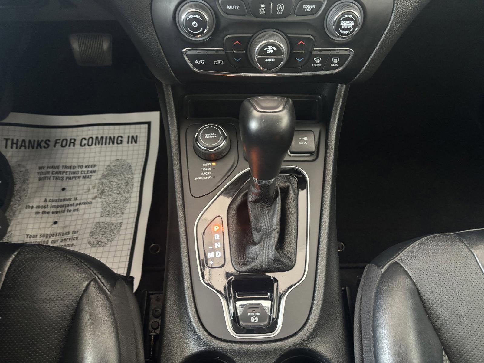 2023 Jeep Cherokee Altitude Lux