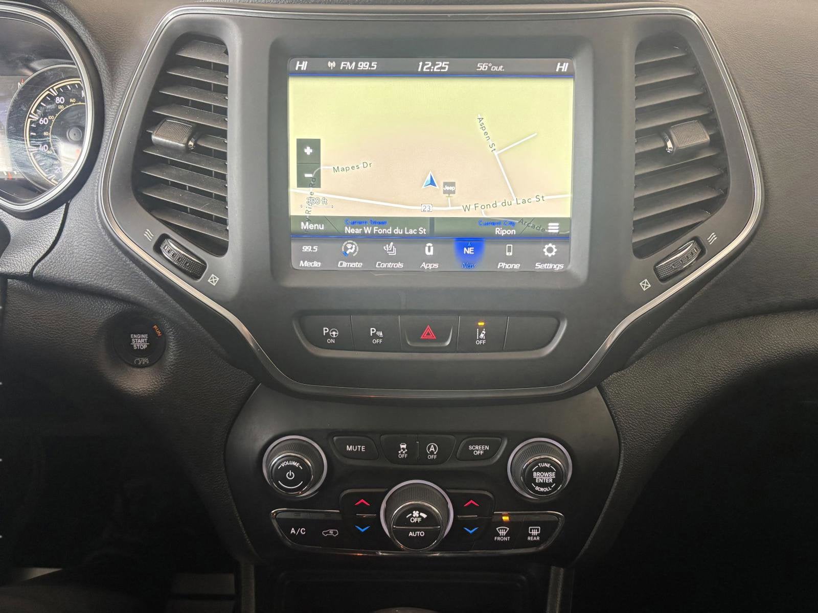 2023 Jeep Cherokee Altitude Lux