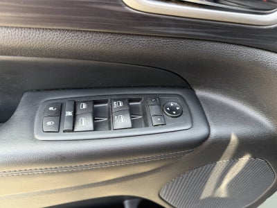 2020 Jeep Grand Cherokee Laredo E
