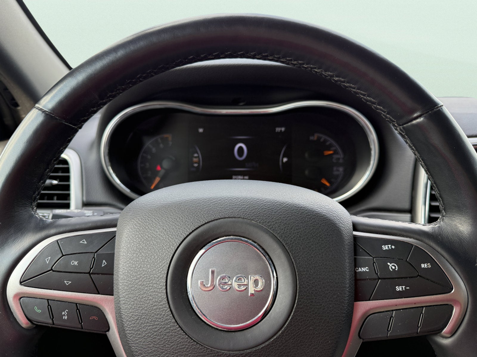 2020 Jeep Grand Cherokee Laredo E