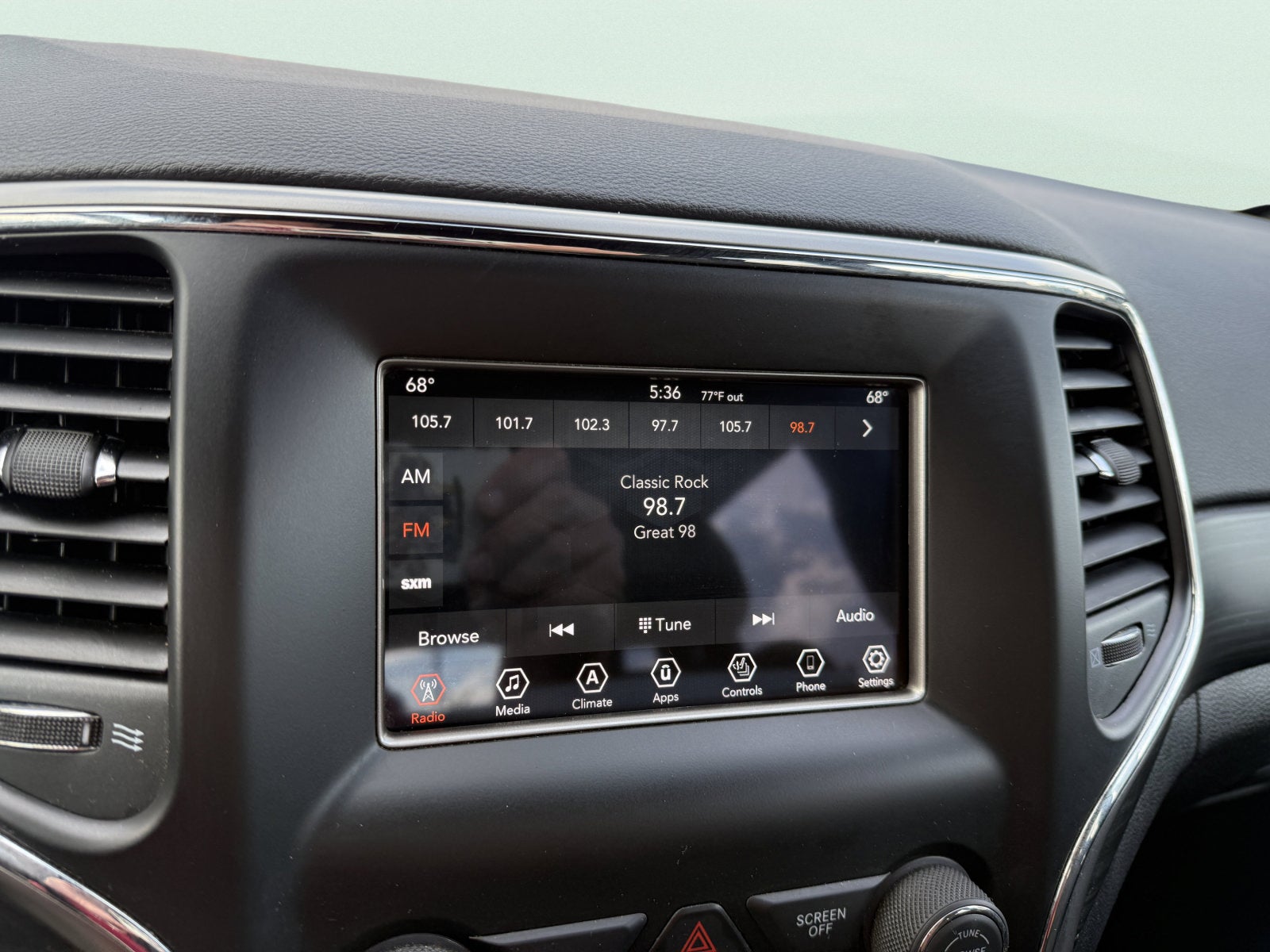 2020 Jeep Grand Cherokee Laredo E