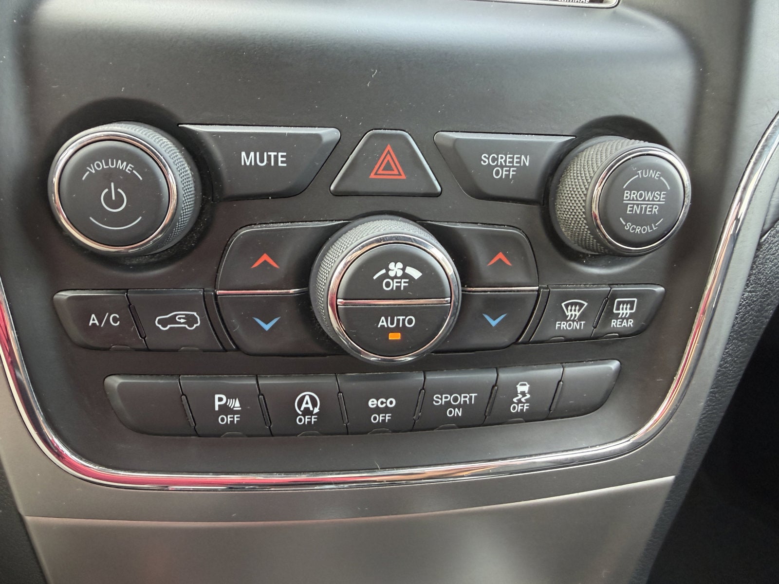 2020 Jeep Grand Cherokee Laredo E