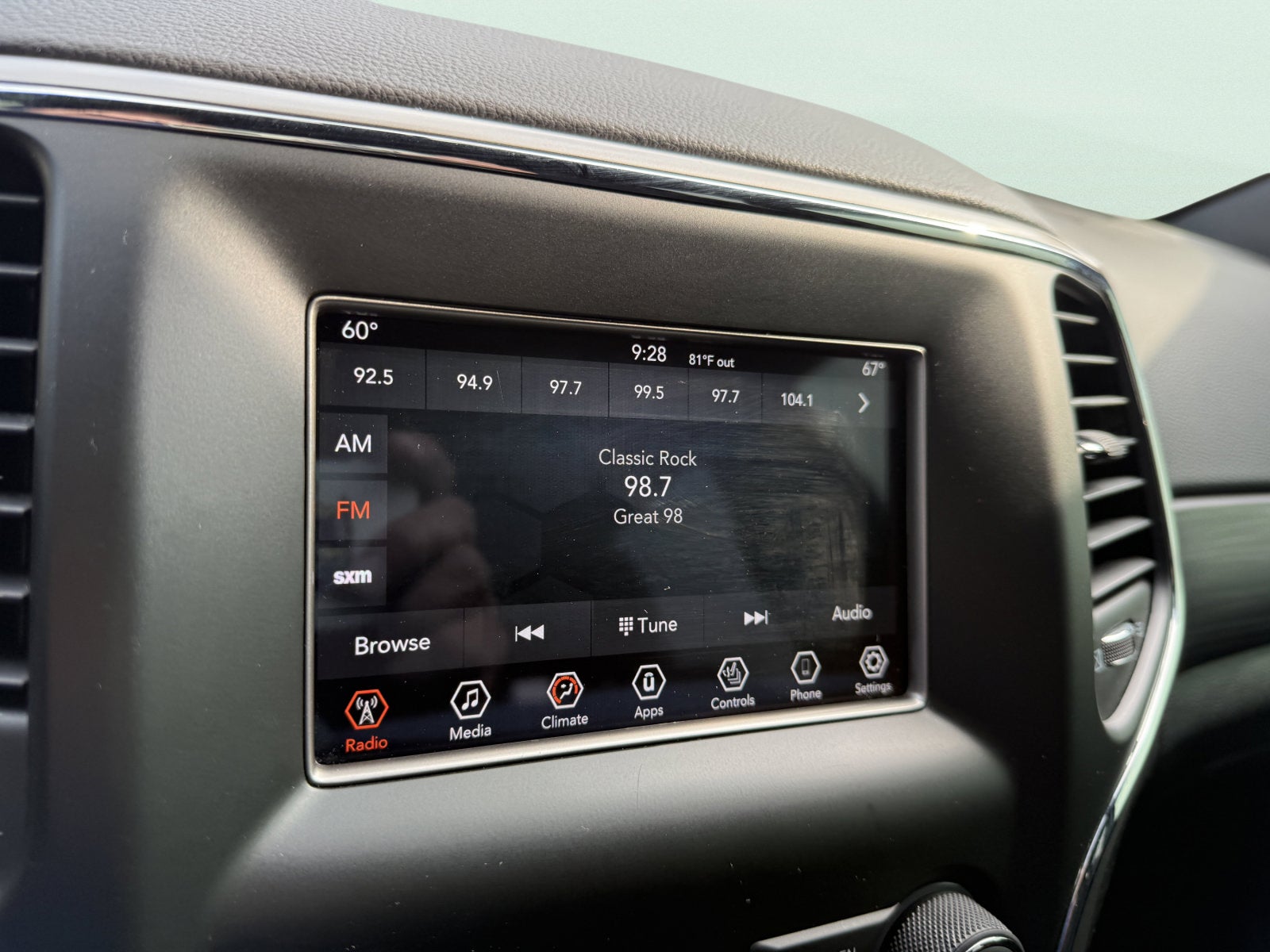 2021 Jeep Grand Cherokee Laredo E