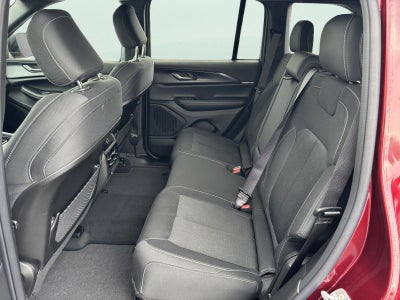 2026 Jeep Grand Cherokee Laredo X