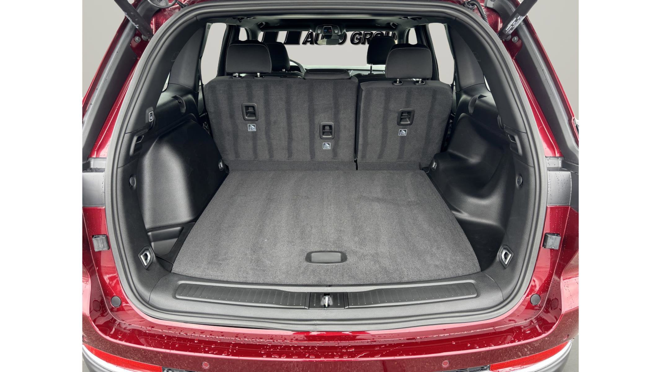 2026 Jeep Grand Cherokee Laredo X