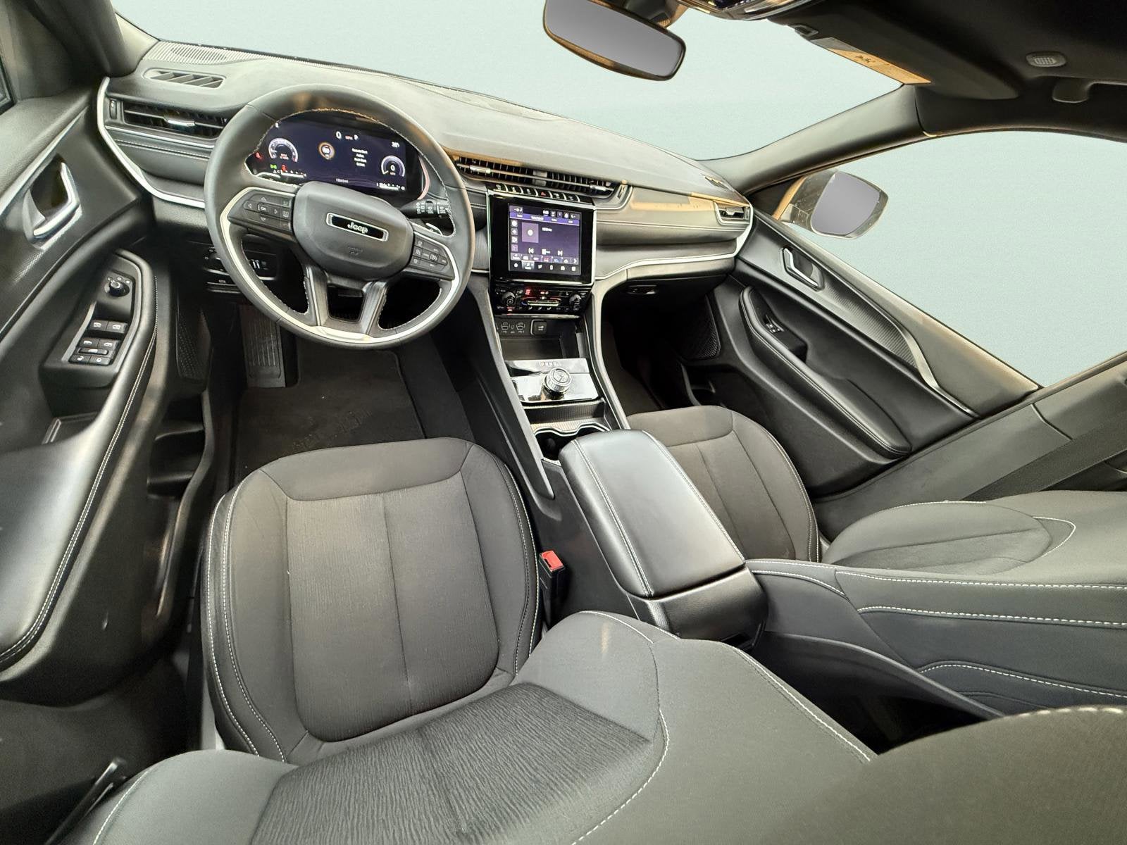 2024 Jeep Grand Cherokee Laredo X