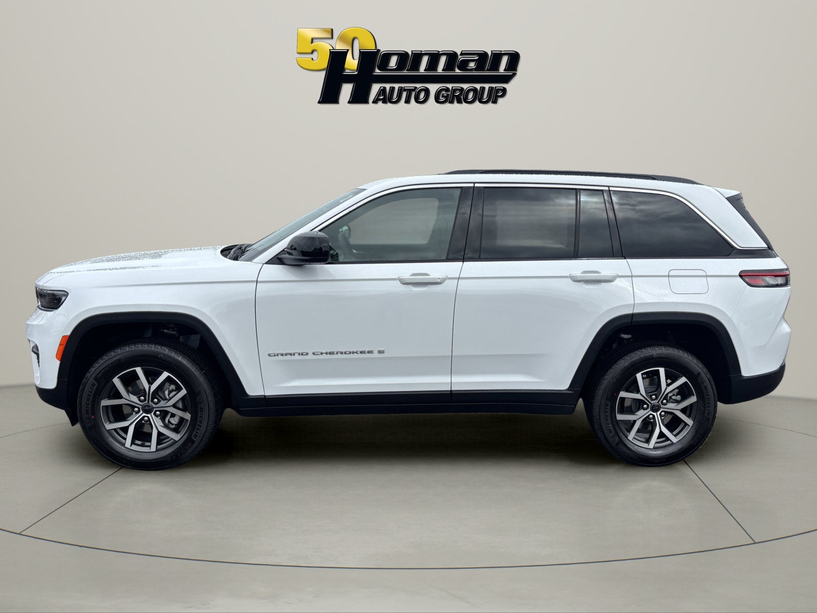 2027 Jeep Grand Cherokee Laredo X