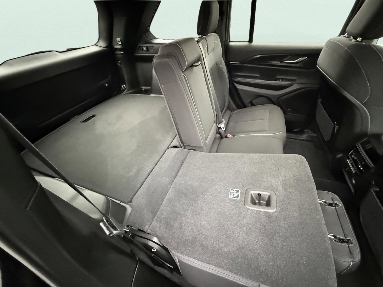 2024 Jeep Grand Cherokee Laredo X