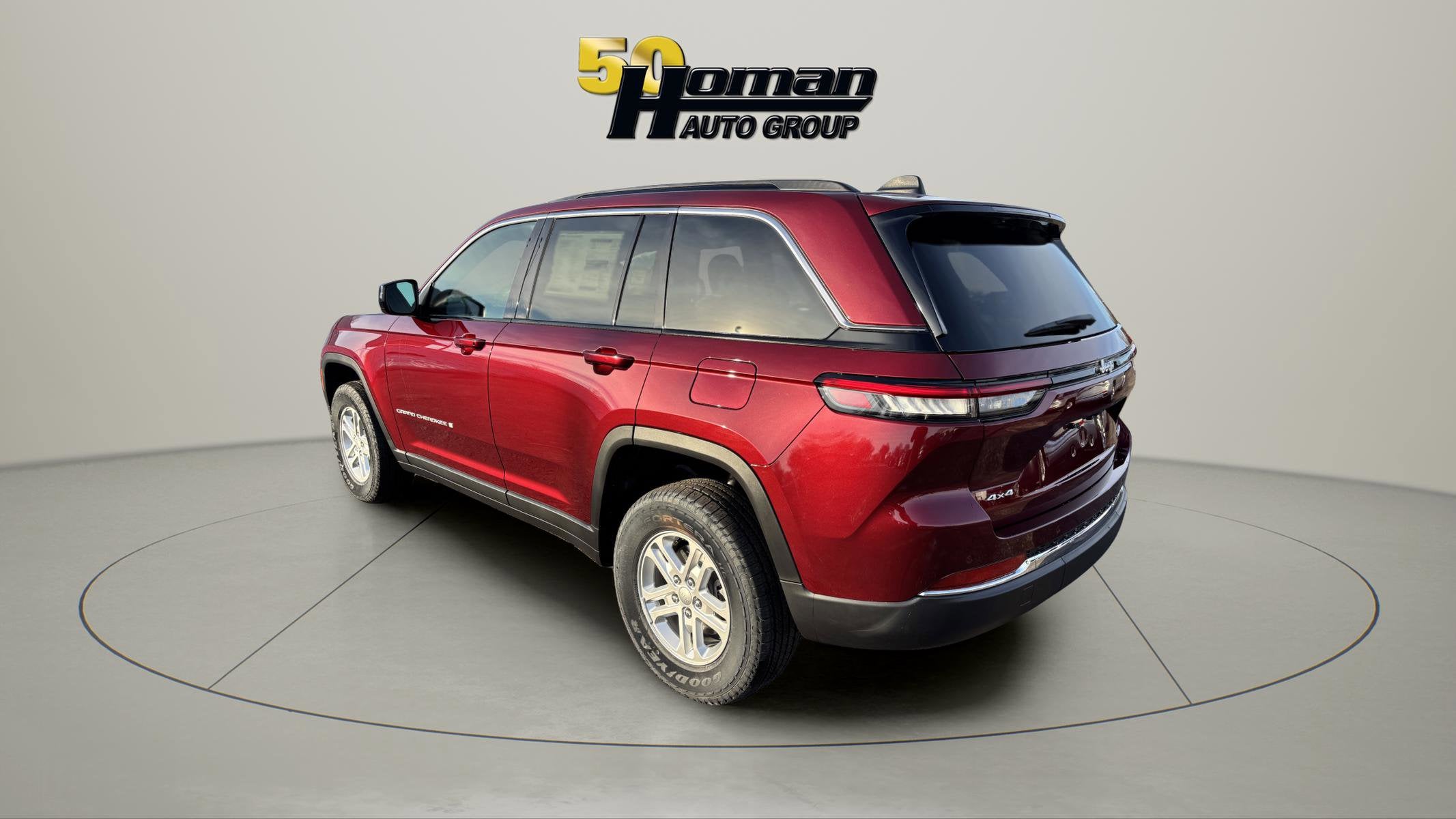 2025 Jeep Grand Cherokee Laredo