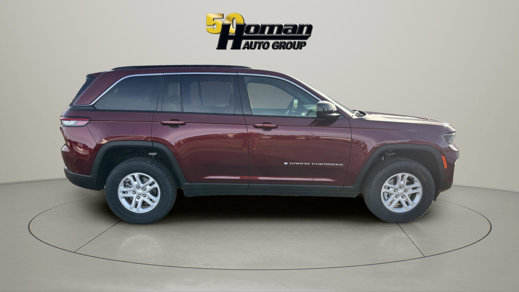 2025 Jeep Grand Cherokee Laredo