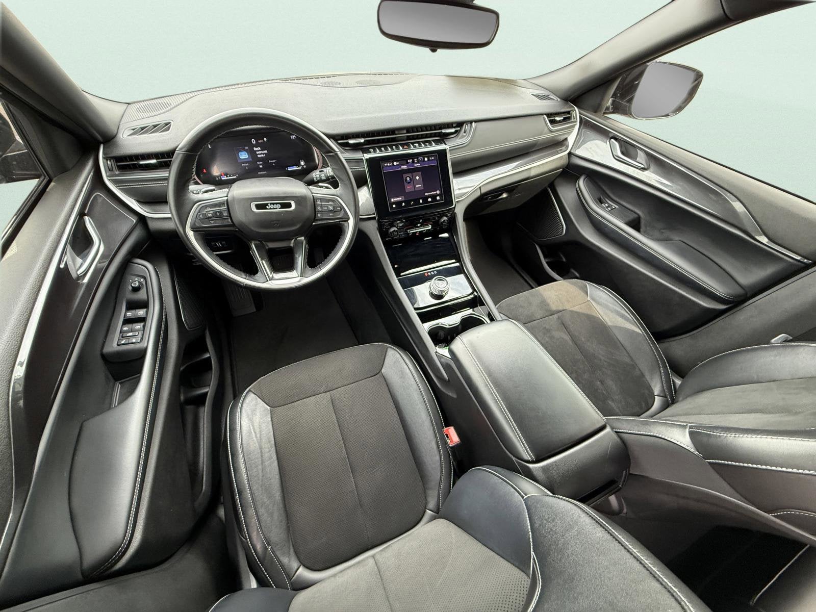 2022 Jeep Grand Cherokee Altitude