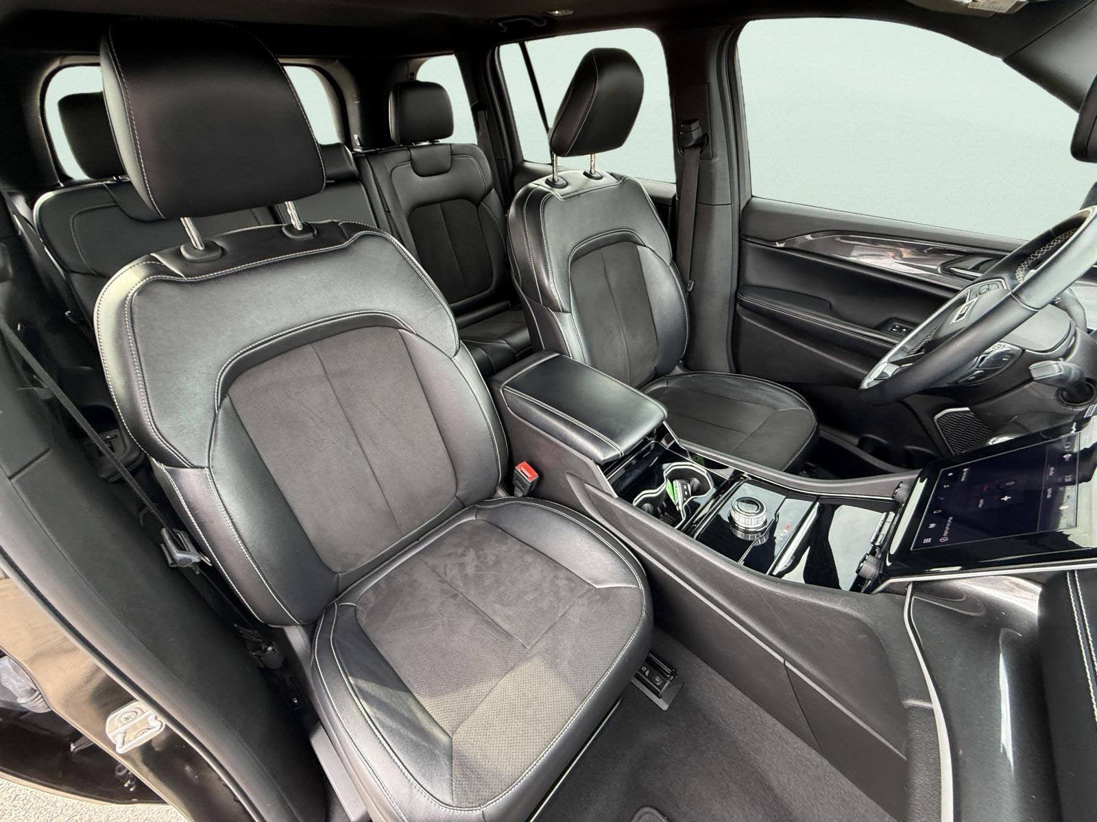 2022 Jeep Grand Cherokee Altitude