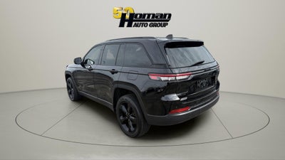 2022 Jeep Grand Cherokee Altitude