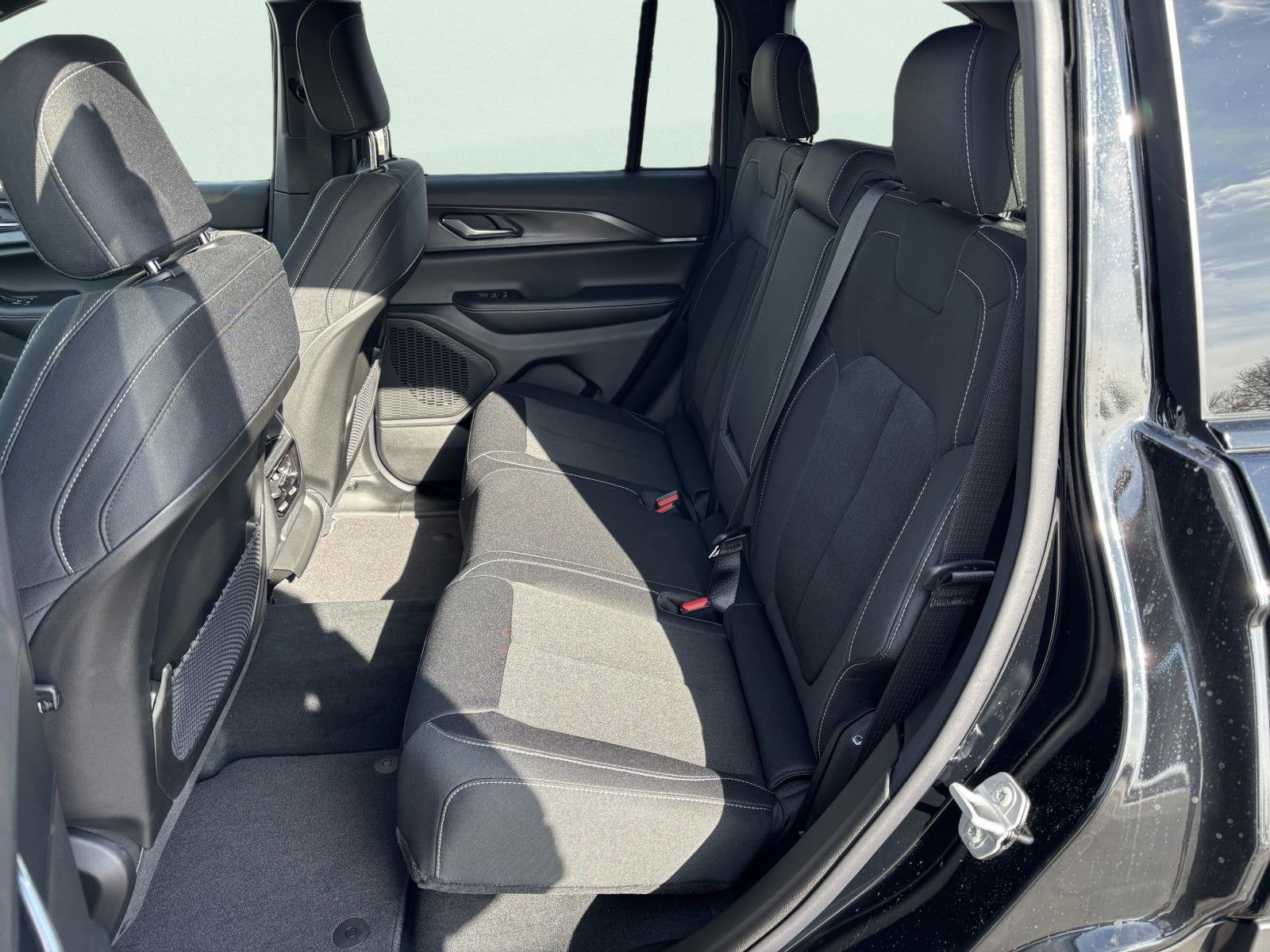 2026 Jeep Grand Cherokee Laredo X