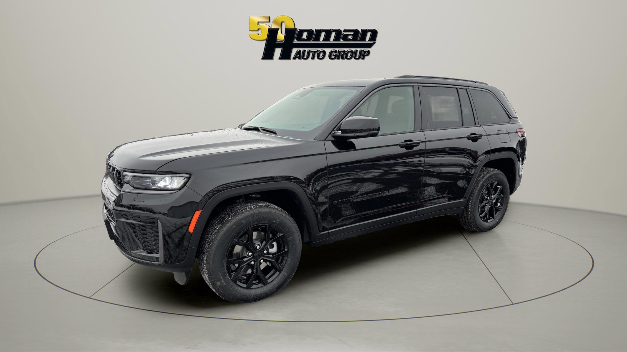 2026 Jeep Grand Cherokee Laredo Altitude