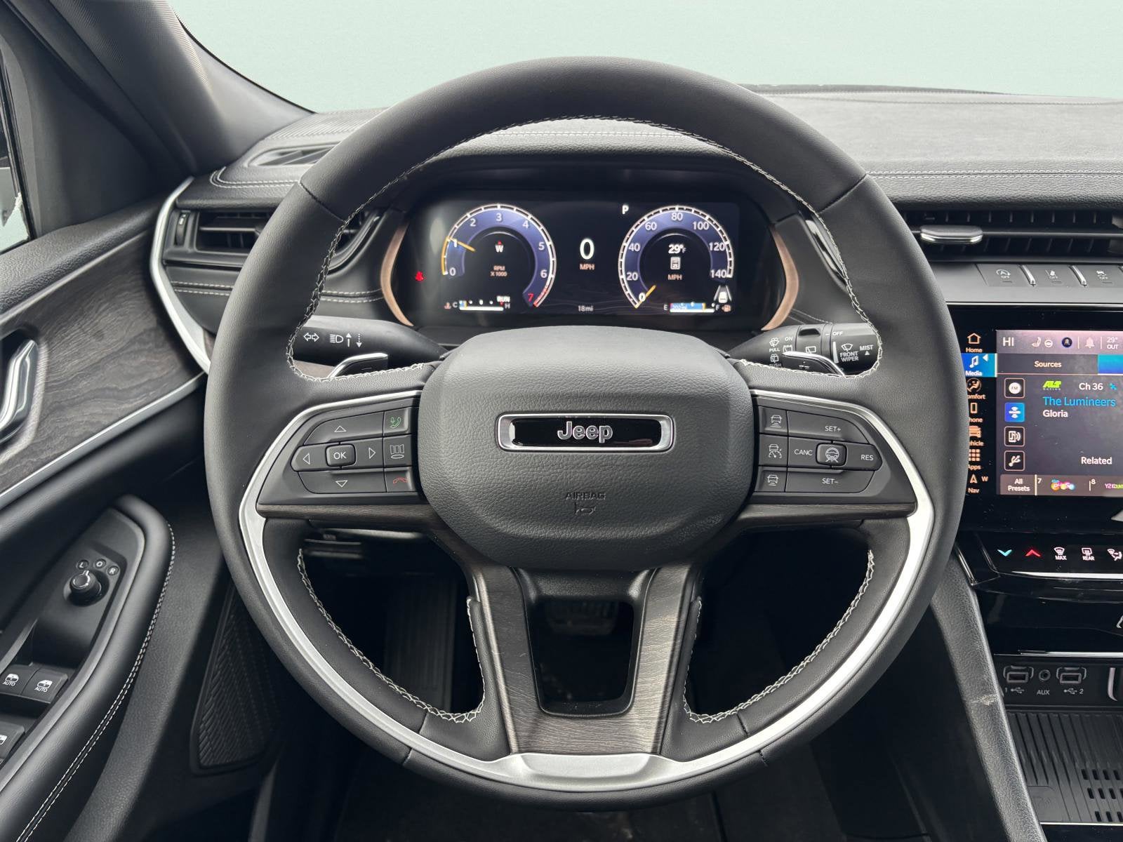 2026 Jeep Grand Cherokee Laredo Altitude