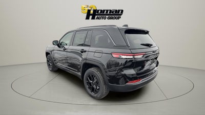 2026 Jeep Grand Cherokee Laredo Altitude