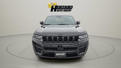2026 Jeep Grand Cherokee Laredo Altitude