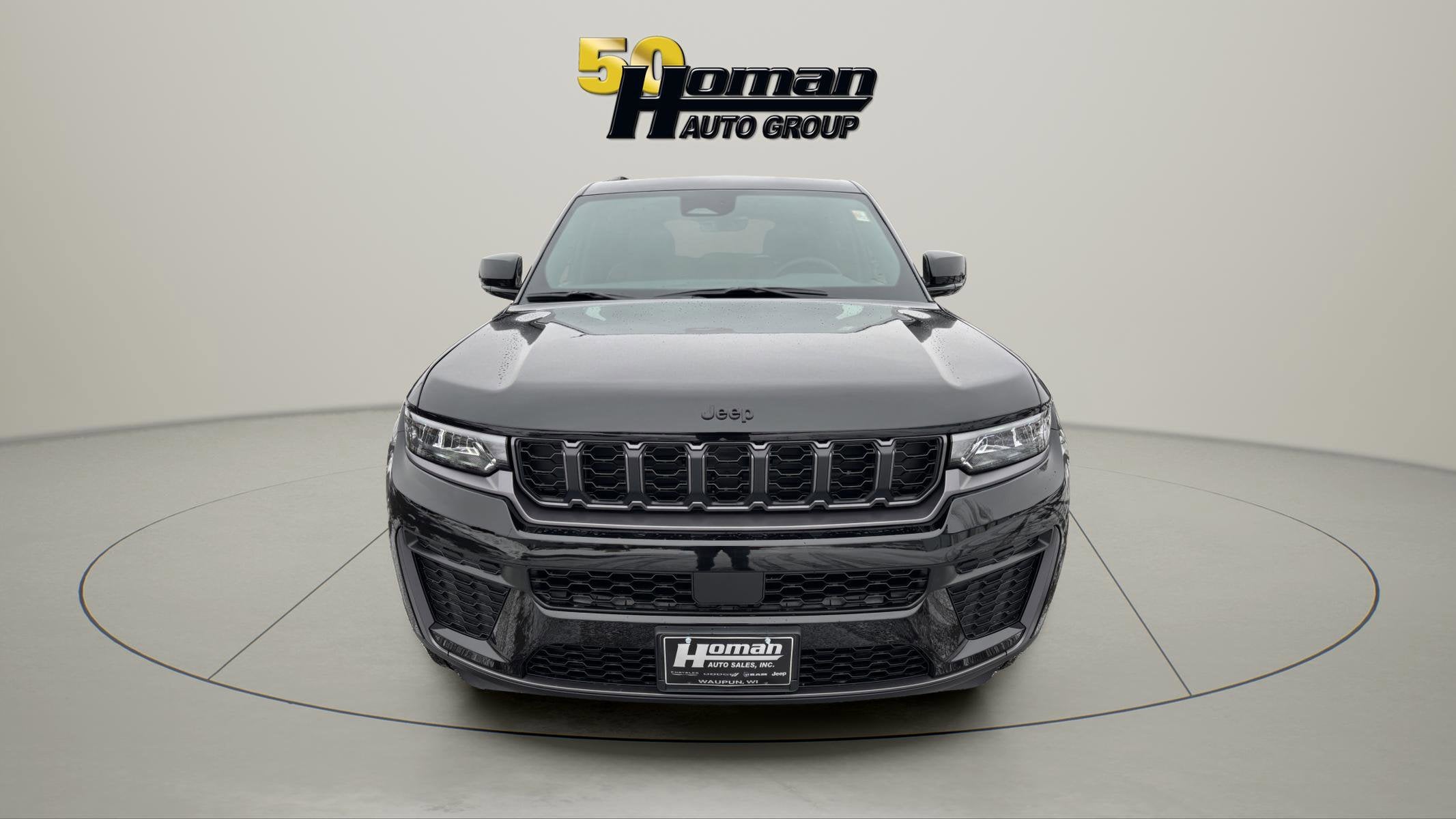 2026 Jeep Grand Cherokee Laredo Altitude