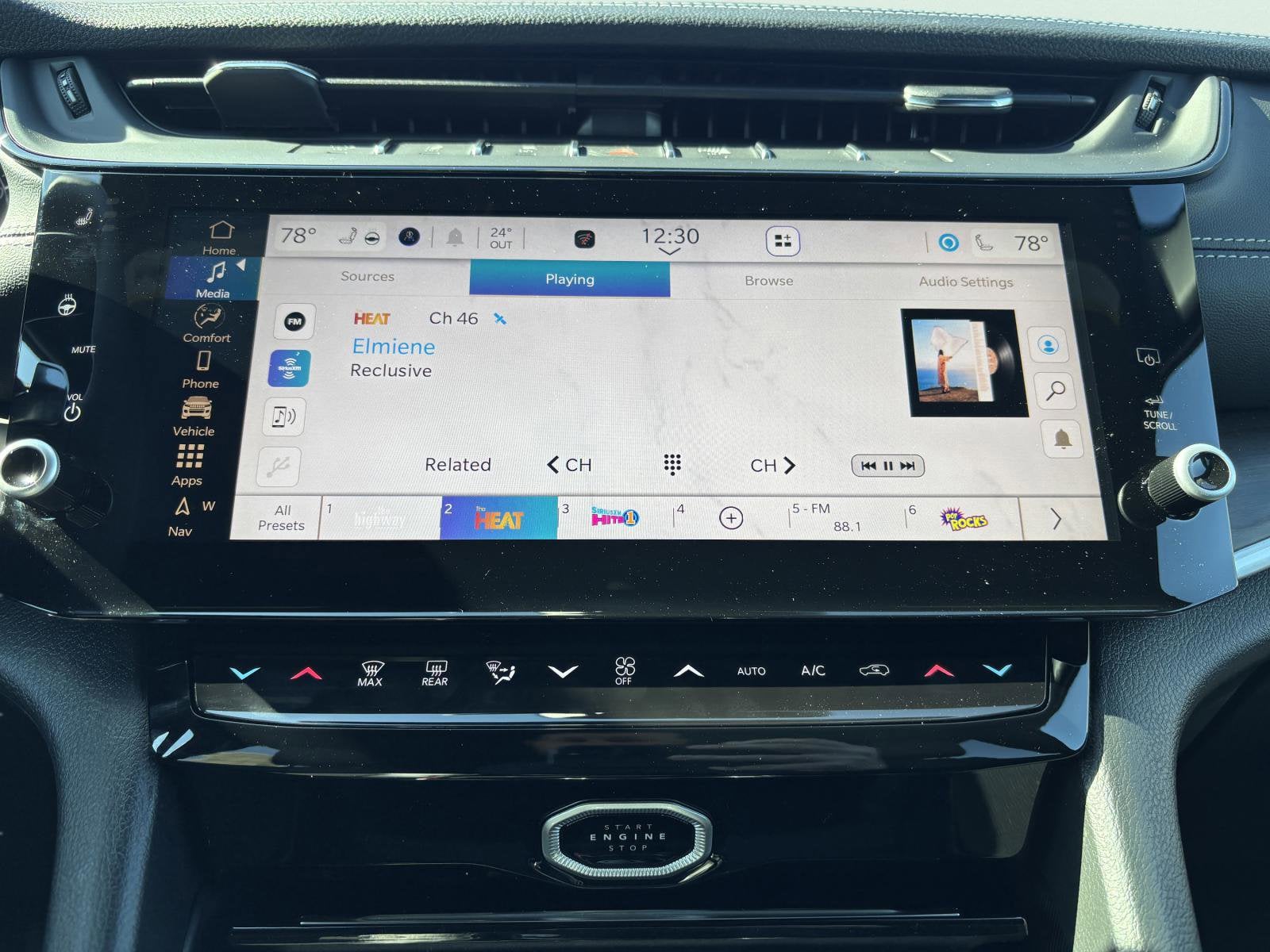 2026 Jeep Grand Cherokee L Laredo Altitude