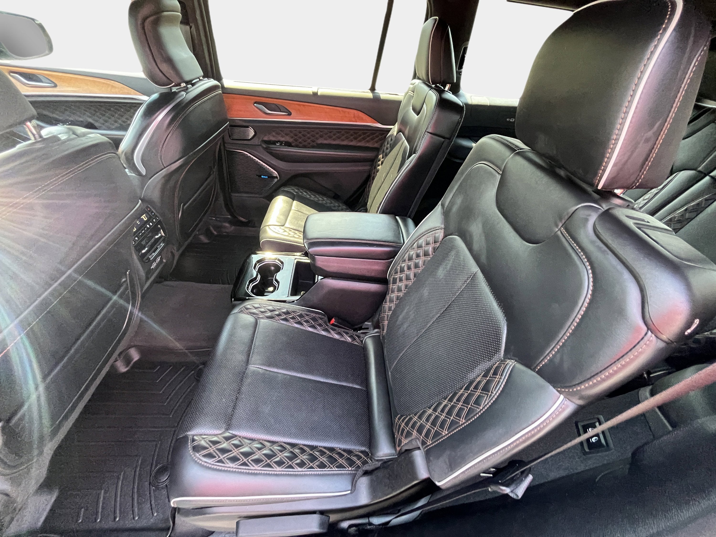 2022 Jeep Grand Cherokee L Summit Reserve