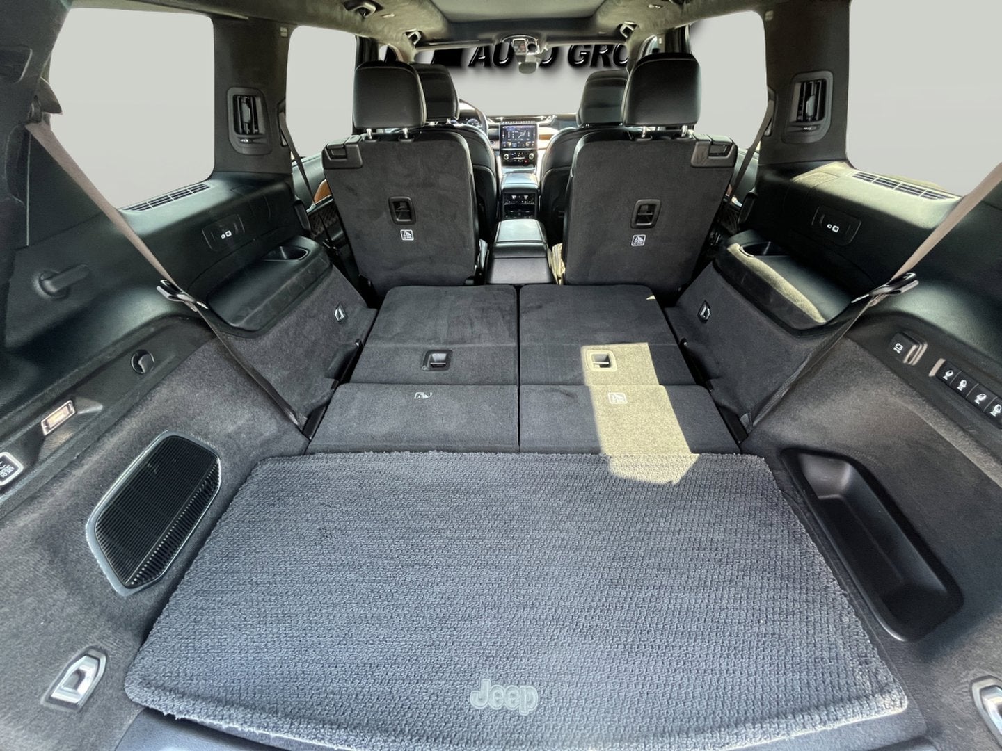 2022 Jeep Grand Cherokee L Summit Reserve