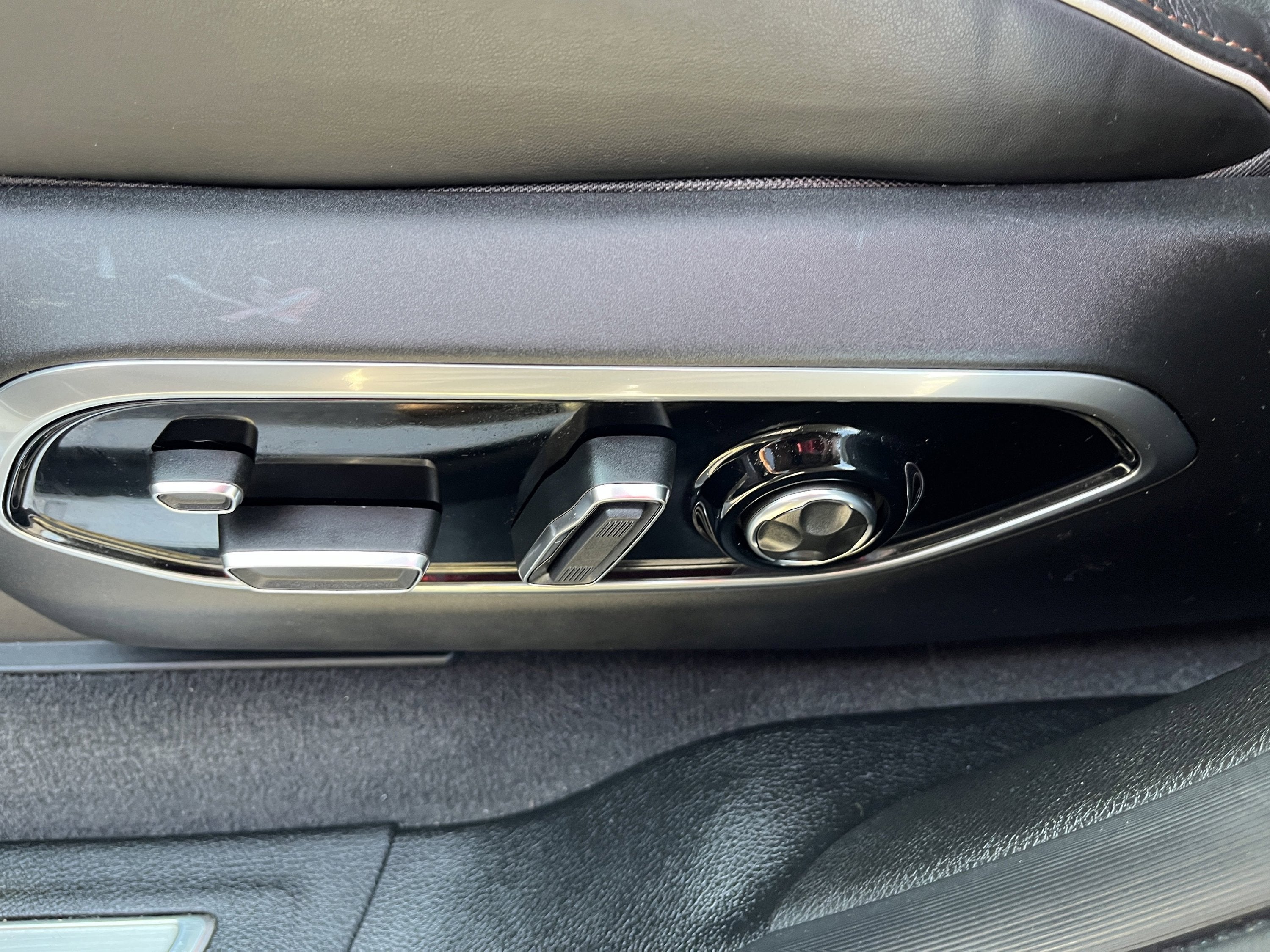 2022 Jeep Grand Cherokee L Summit Reserve