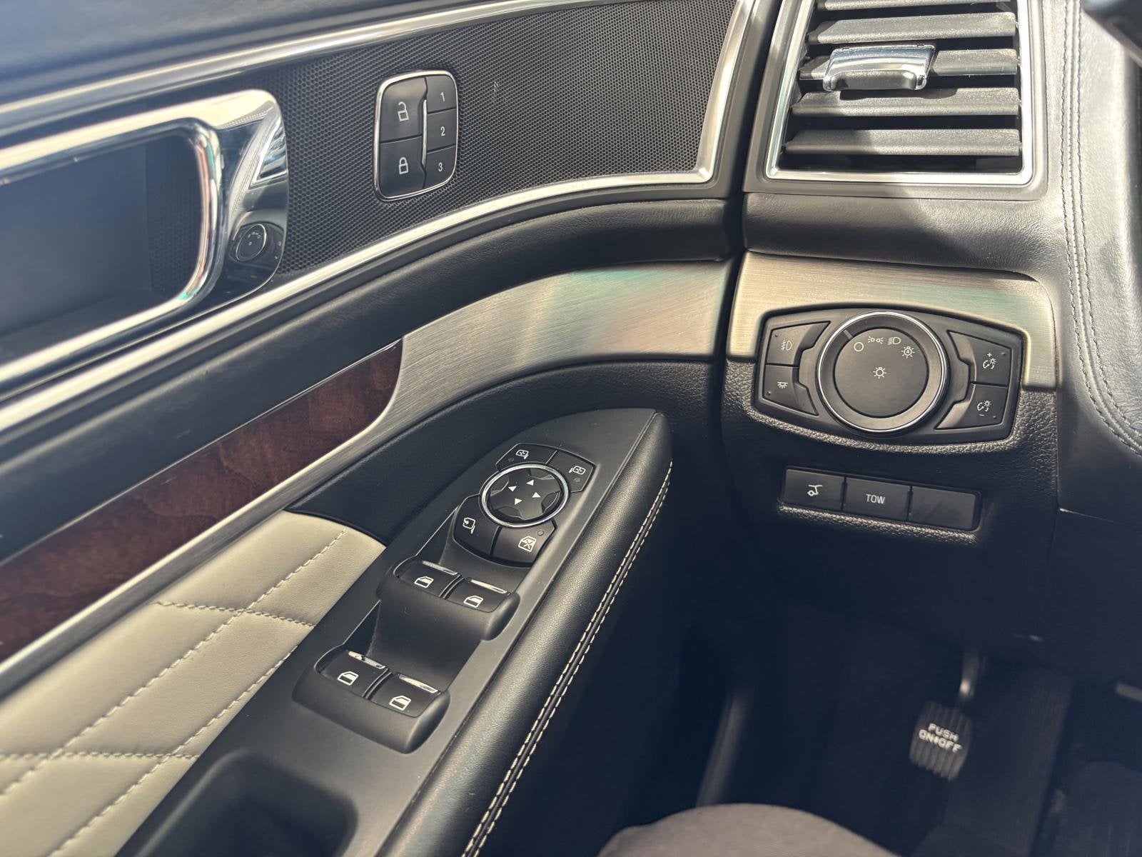 2016 Ford Explorer Platinum