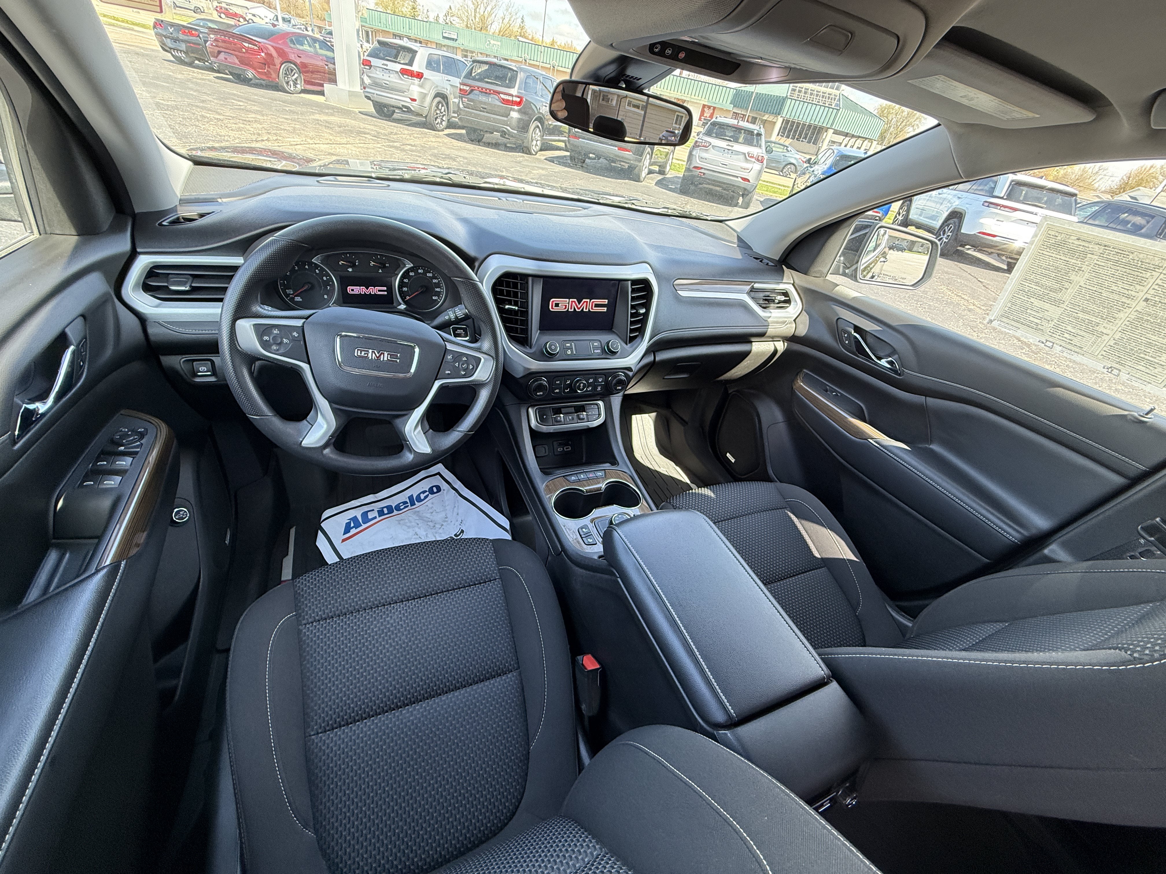 2021 GMC Acadia SLE