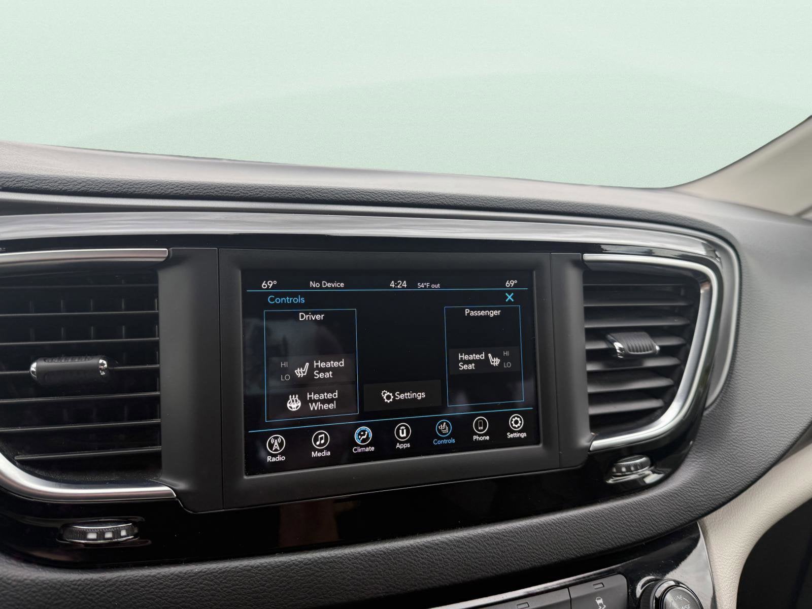 2020 Chrysler Pacifica Touring L