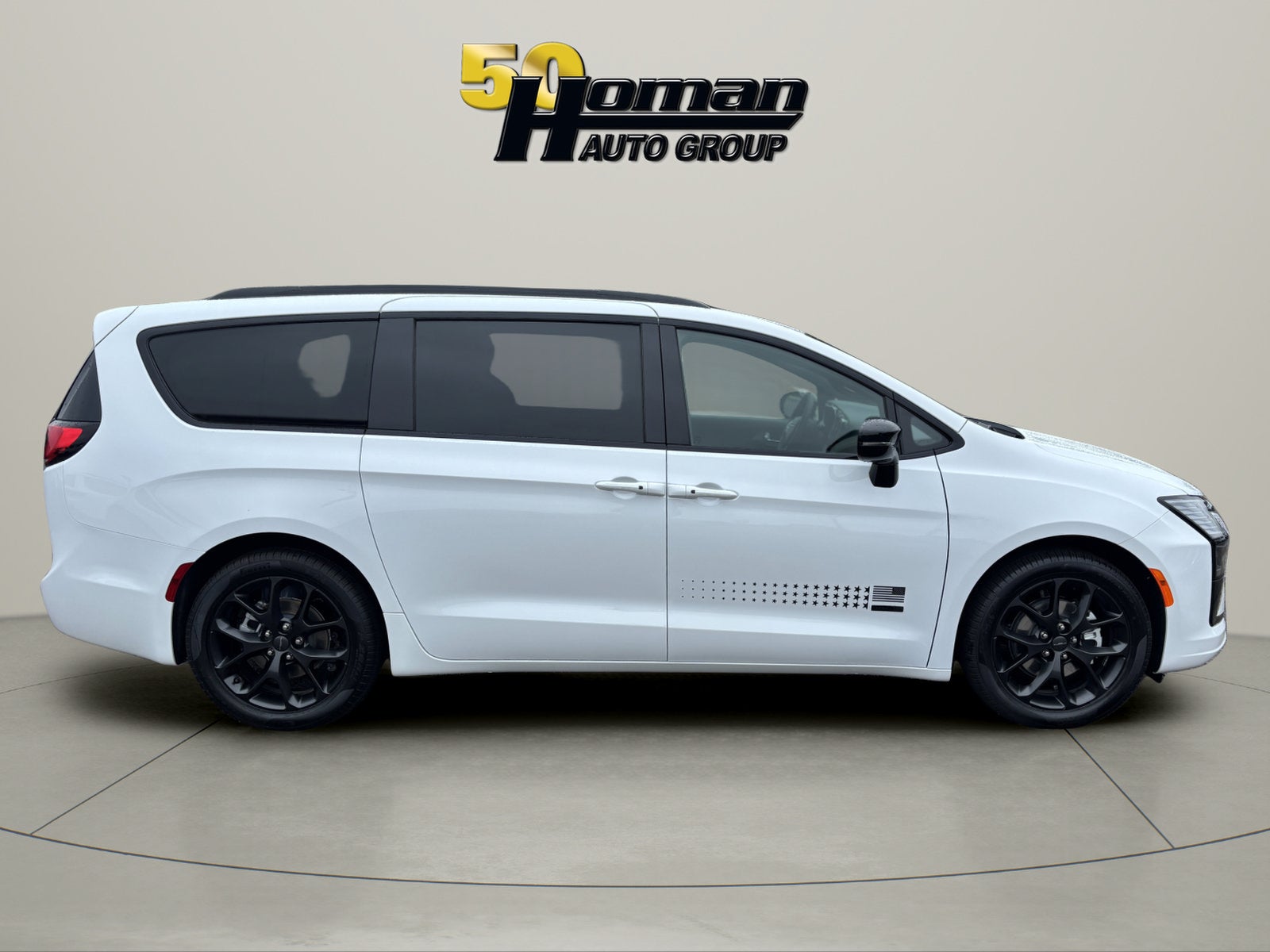 2027 Chrysler Pacifica Select