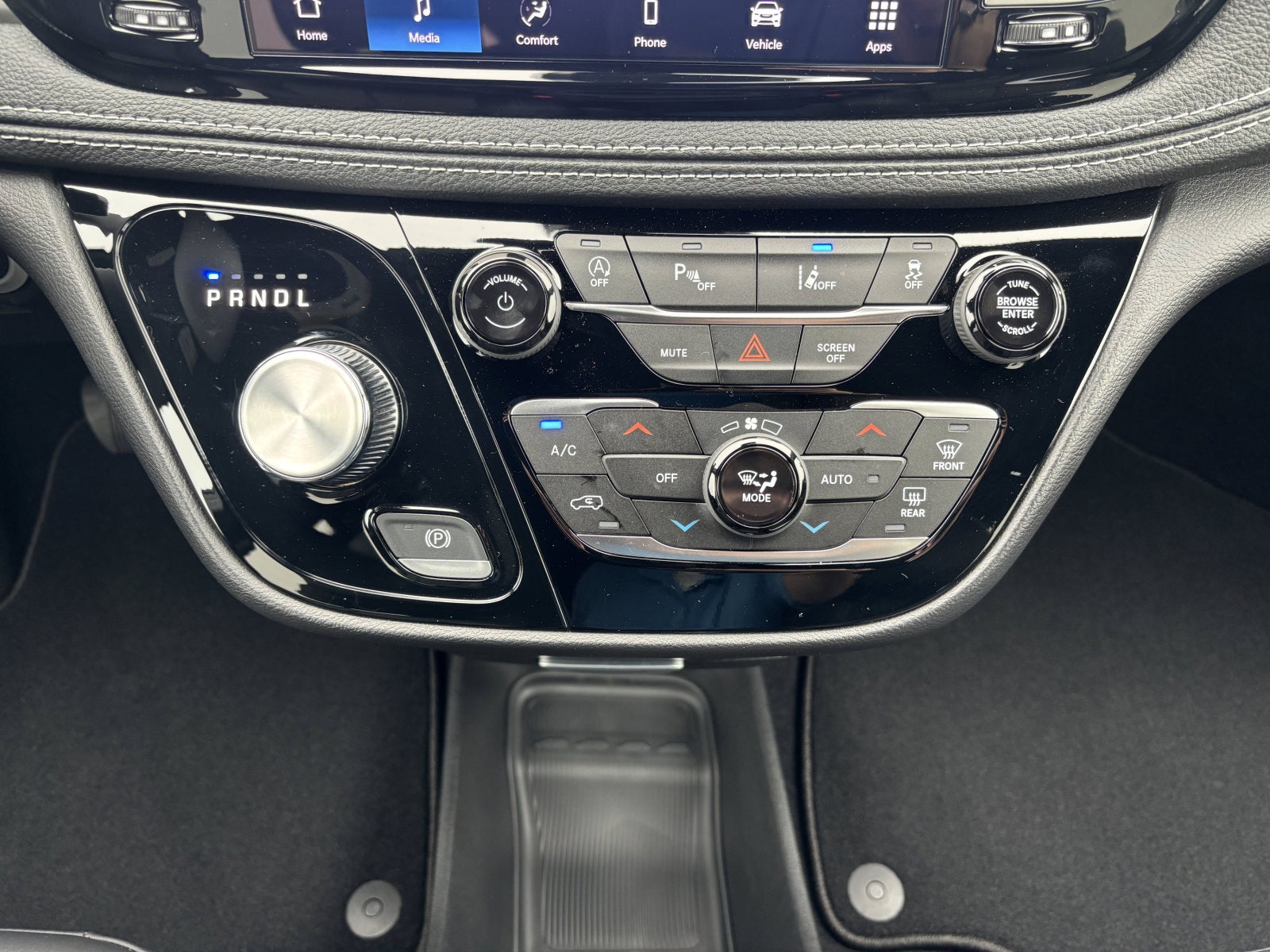 2027 Chrysler Pacifica Select