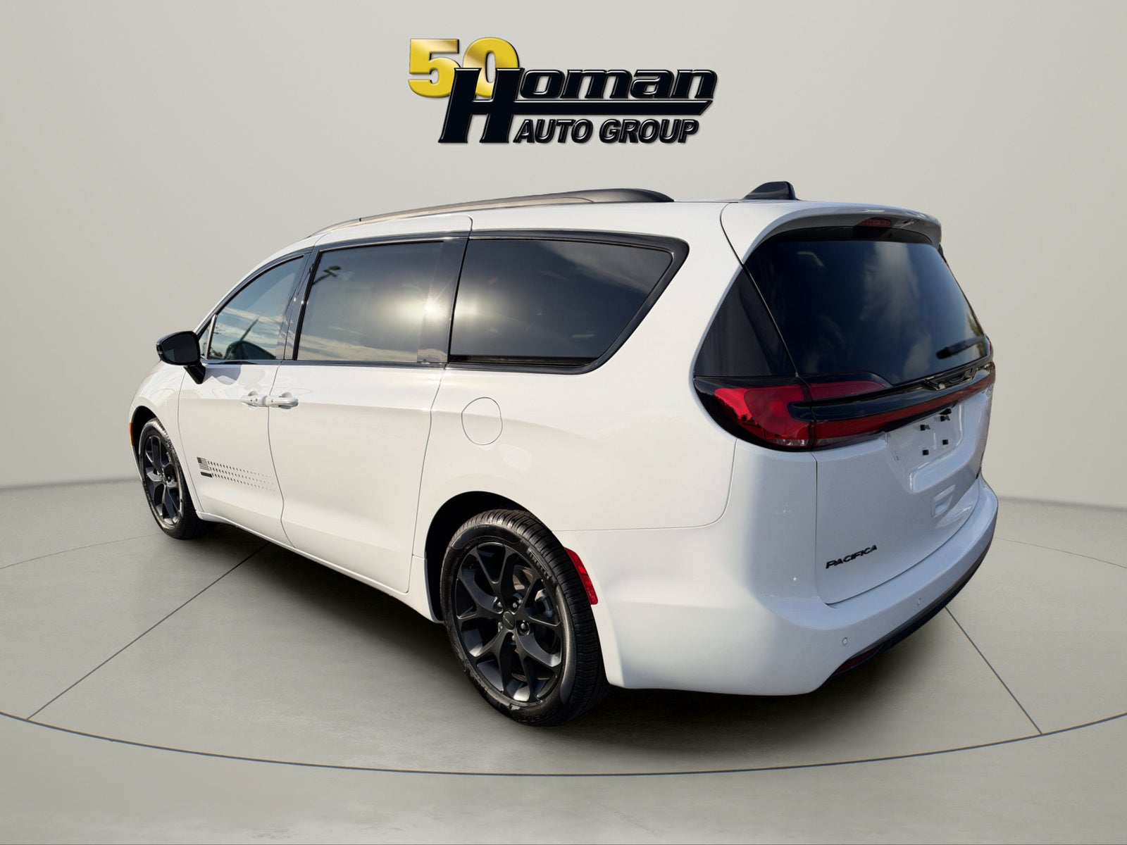 2027 Chrysler Pacifica Select