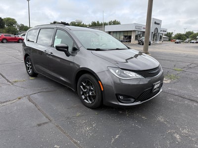 2018 Chrysler Pacifica Touring L Plus