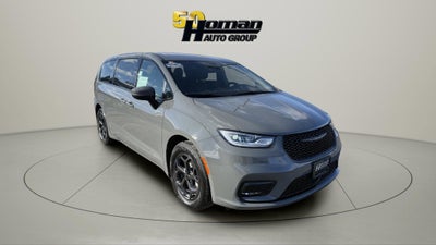 2023 Chrysler Pacifica Hybrid Touring L