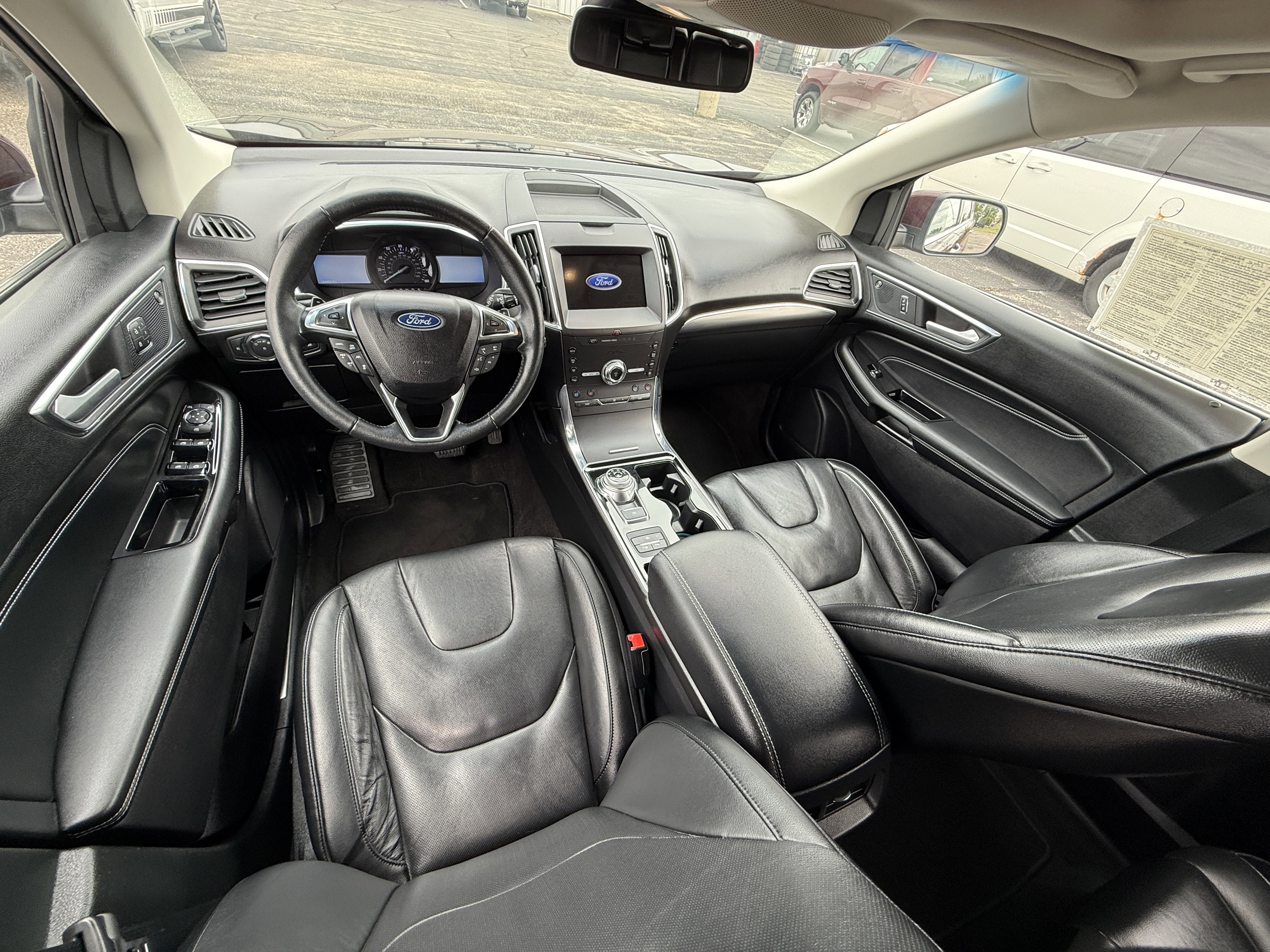 2020 Ford Edge Titanium