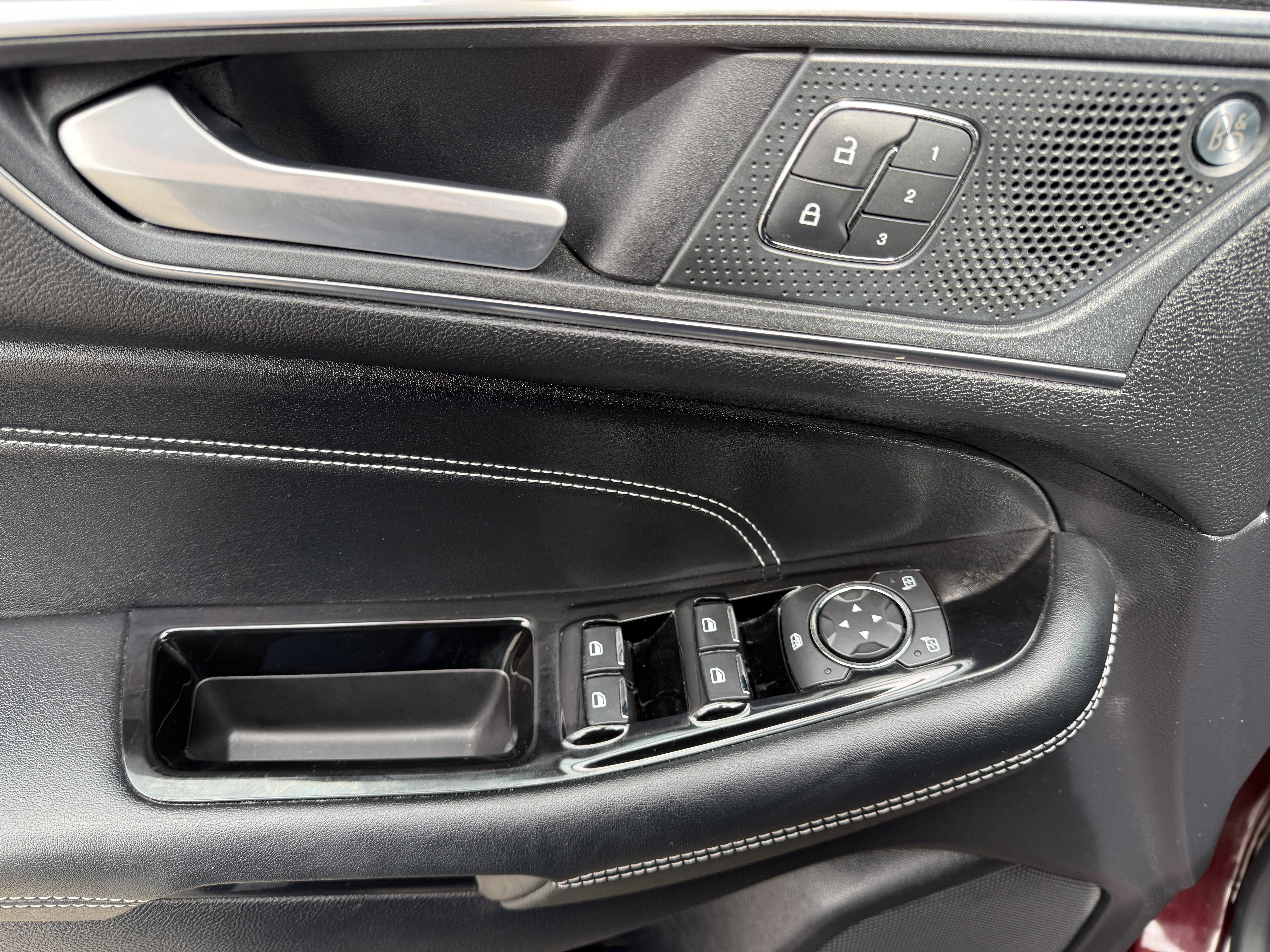 2020 Ford Edge Titanium