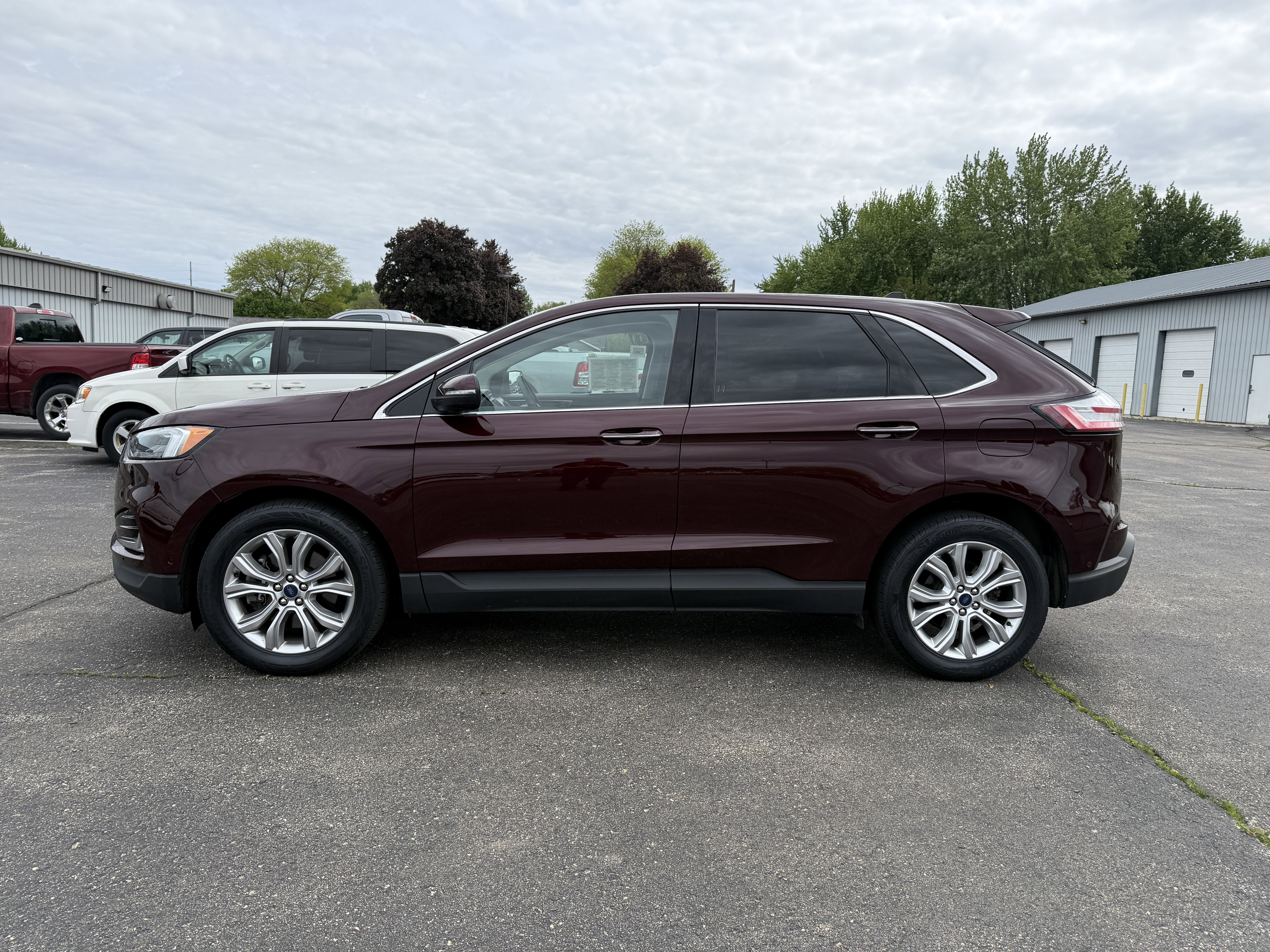 2020 Ford Edge Titanium