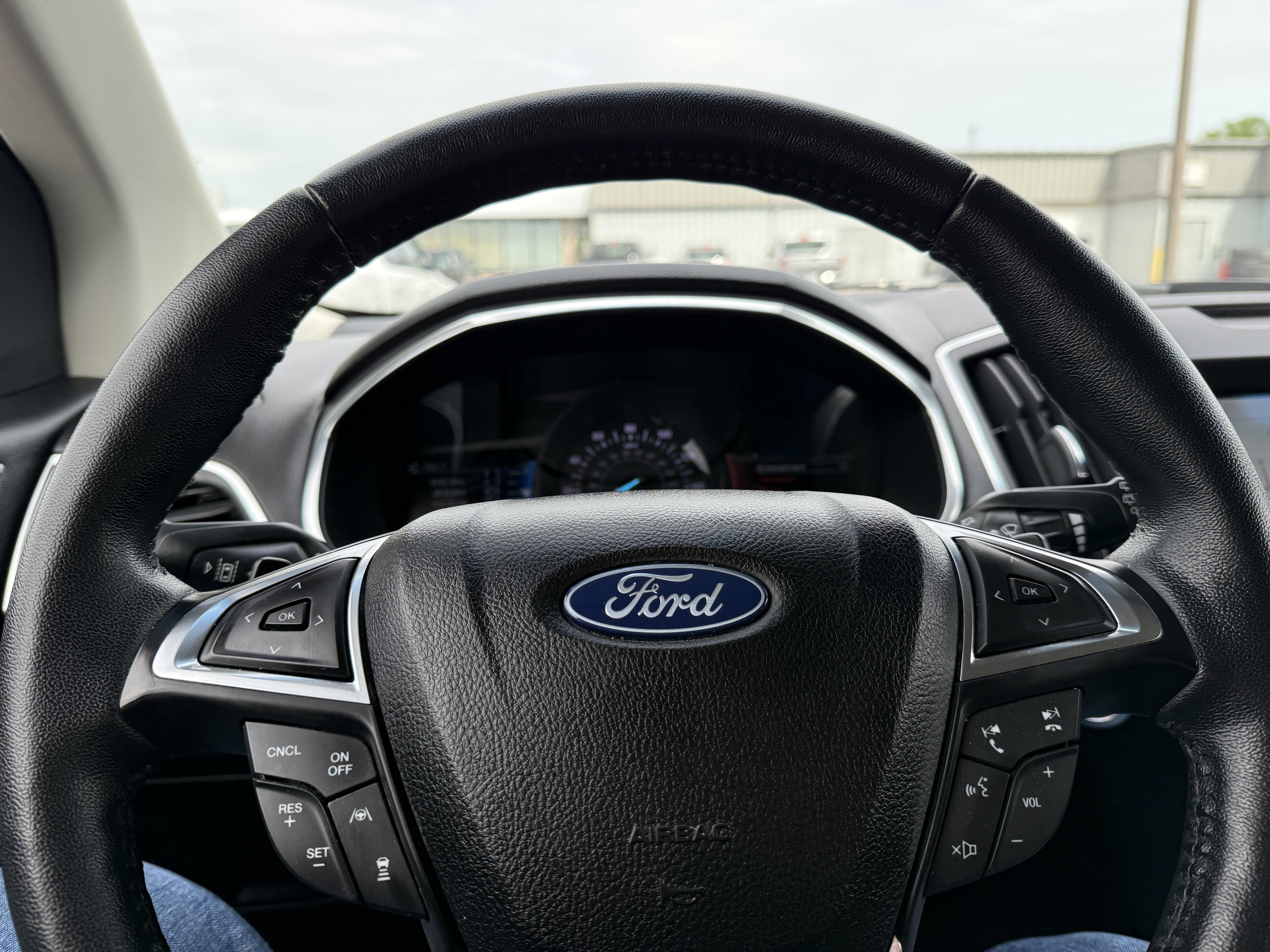 2020 Ford Edge Titanium