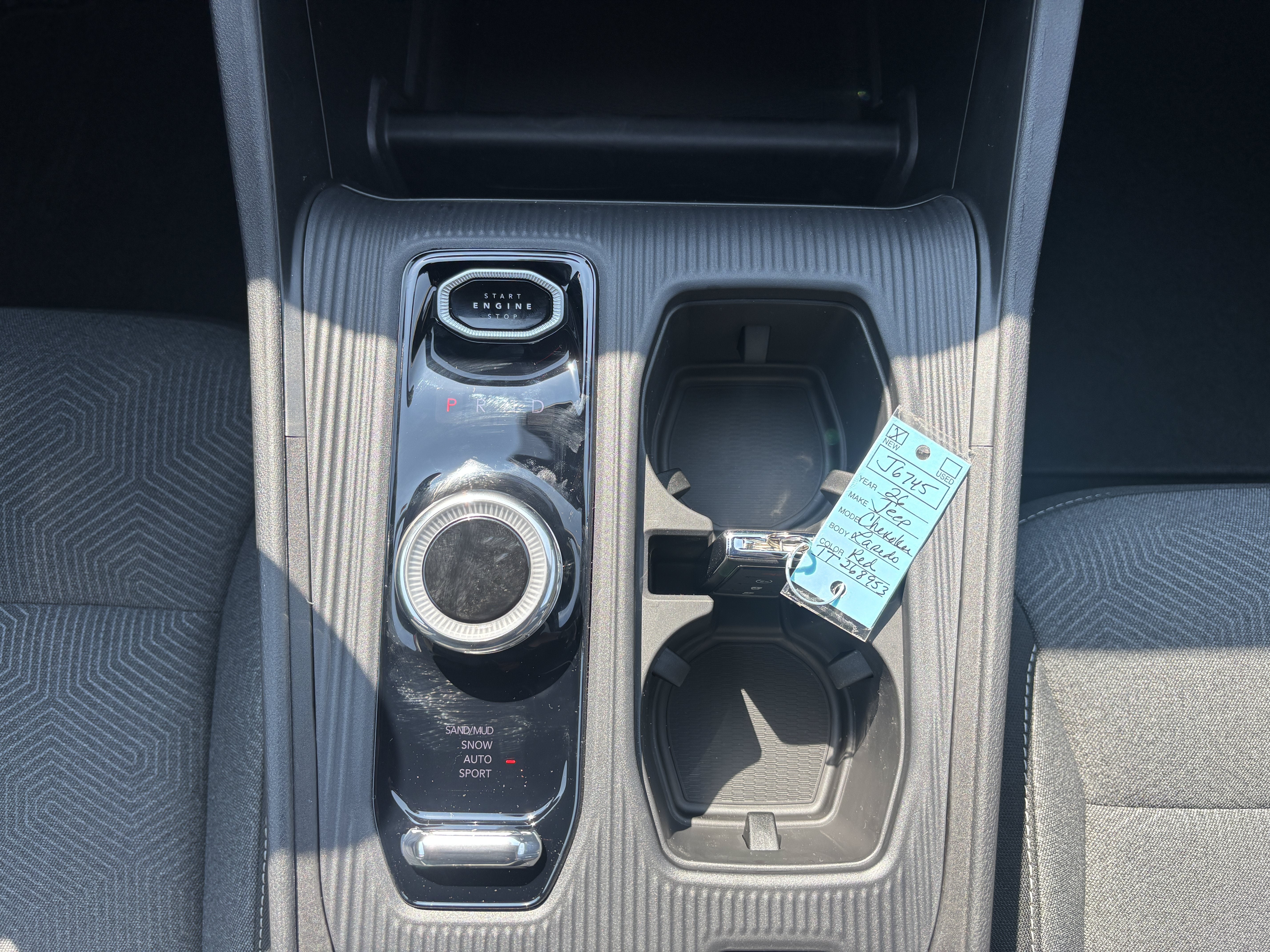 2026 Jeep Cherokee Laredo