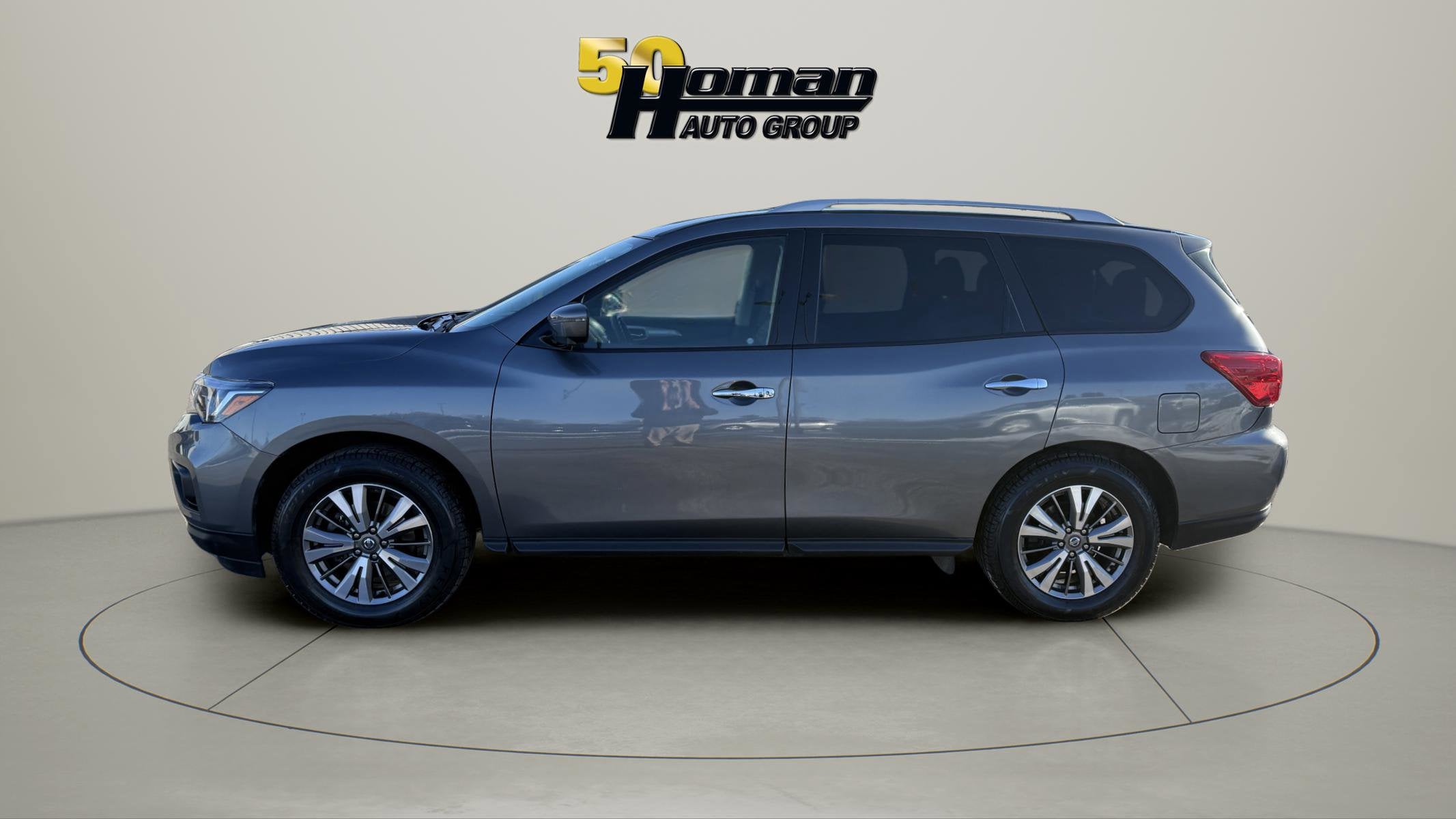 Used 2019 Nissan Pathfinder SL with VIN 5N1DR2MN3KC604857 for sale in Waupun, WI